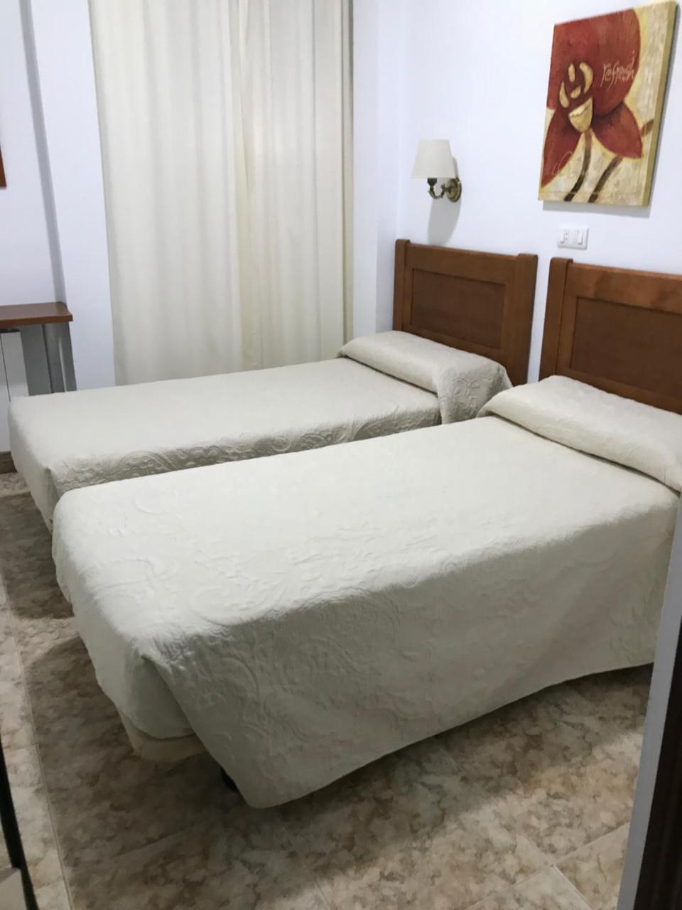 Hostal Argentina Caces Buitenkant foto
