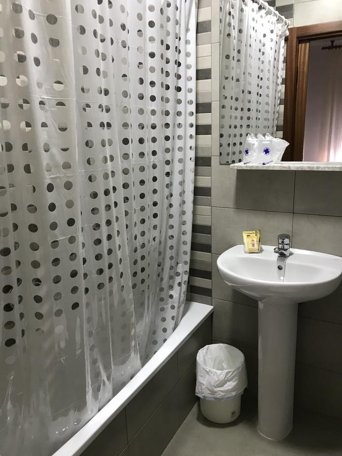 Hostal Argentina Caces Buitenkant foto